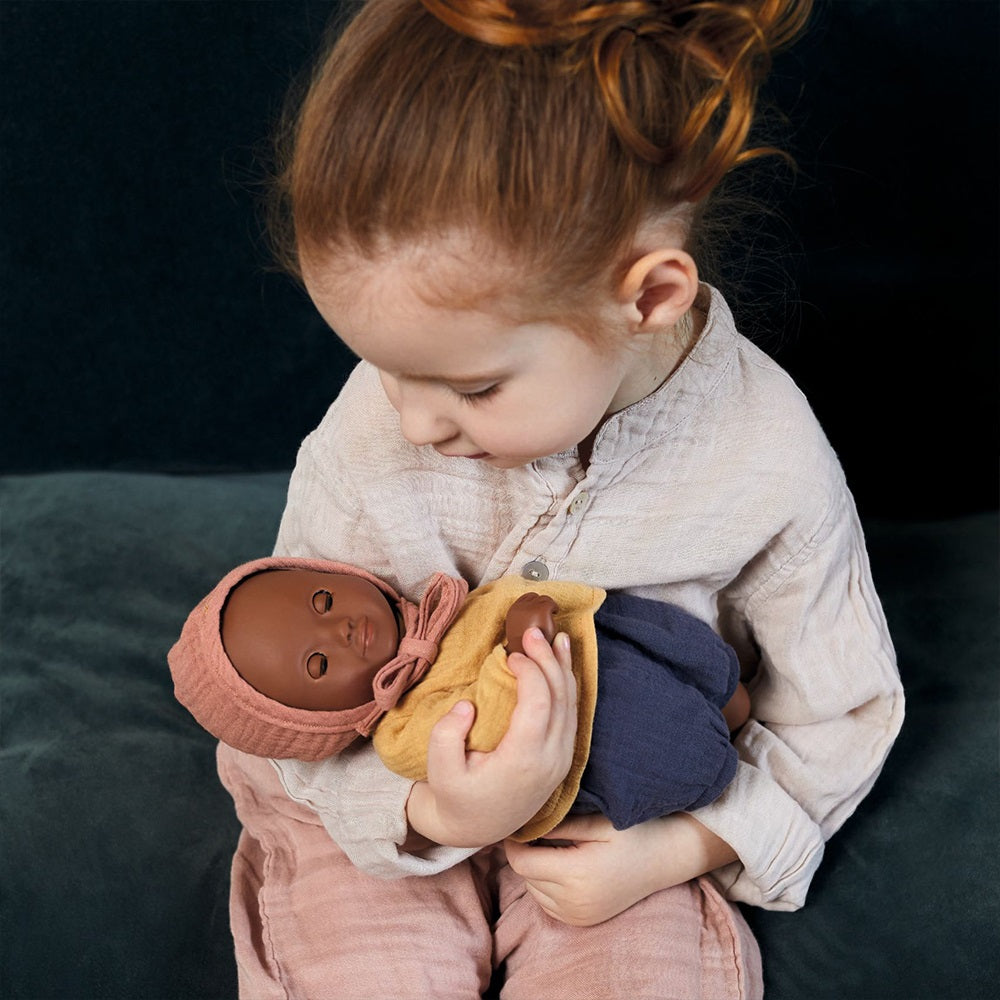 Κούκλα βινυλίου μωρό "Mimosa" 32 εκ.