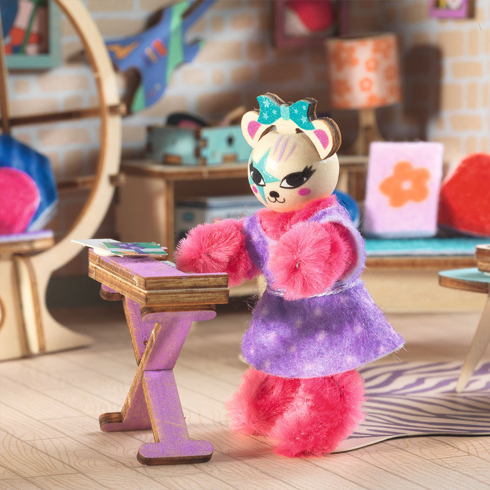 Κατασκευάζω και χρωματίζω κουκλόσπιτο-βαλιτσάκι "Stella"