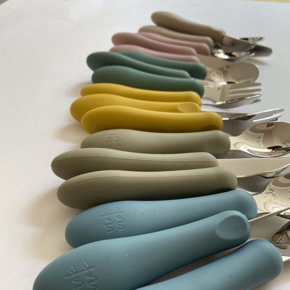 Σετ σιλικόνης κουτάλι, πιρούνι, μαχαίρι "Grew up"