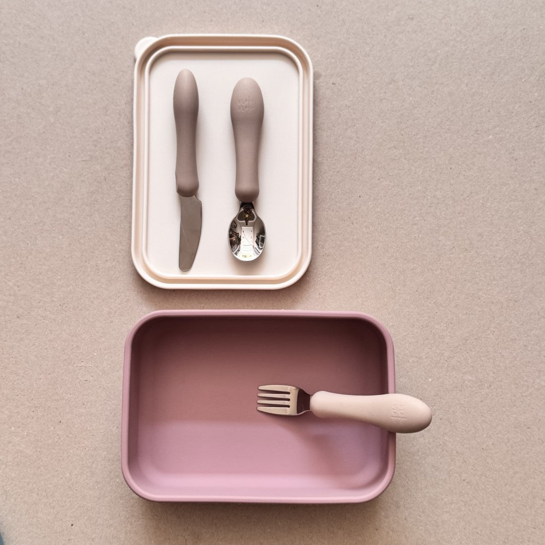 Φαγητοδοχείο "Retro" - Berry/Ivory 800ml