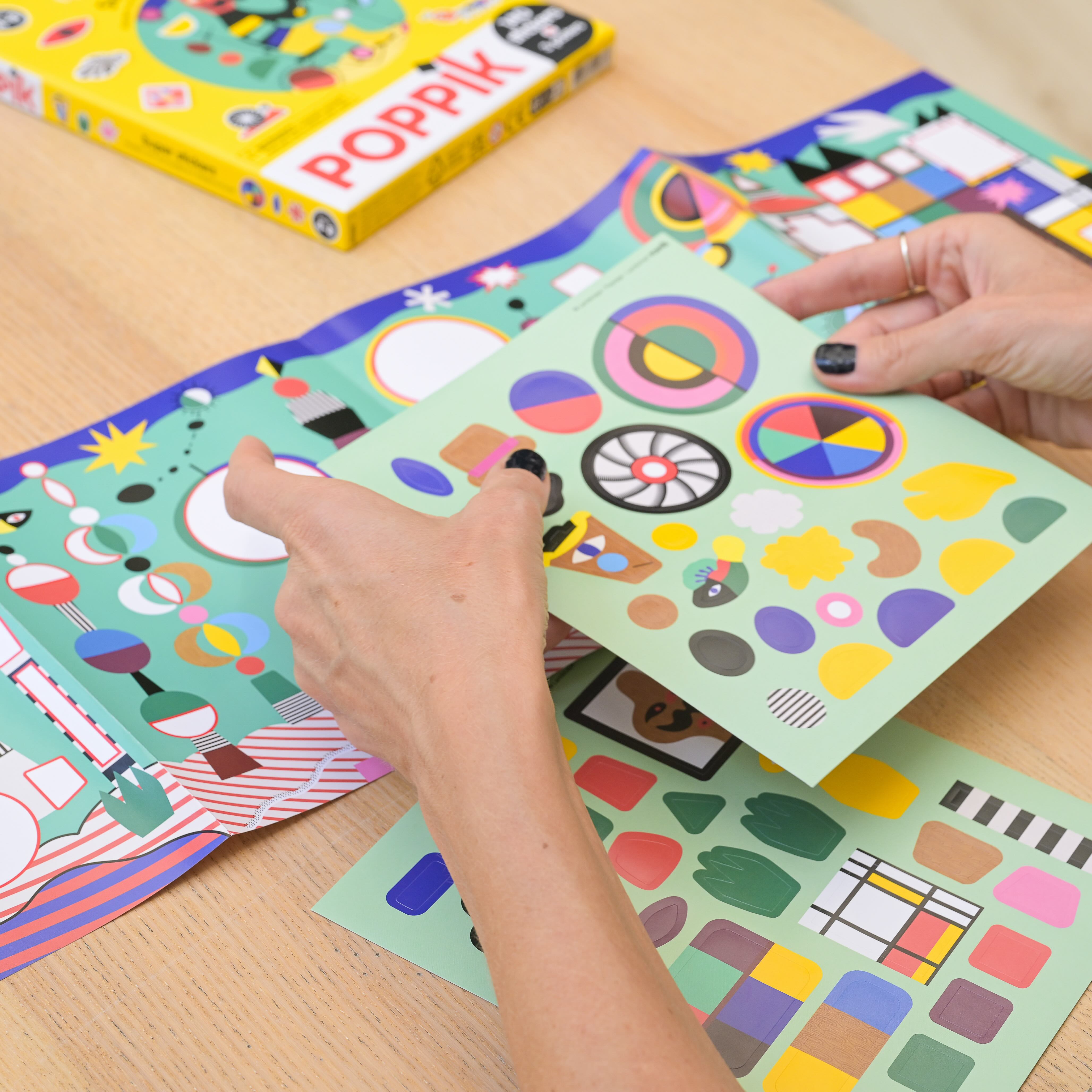 Sticker box με 140 αυτοκόλλητα - Modern Art