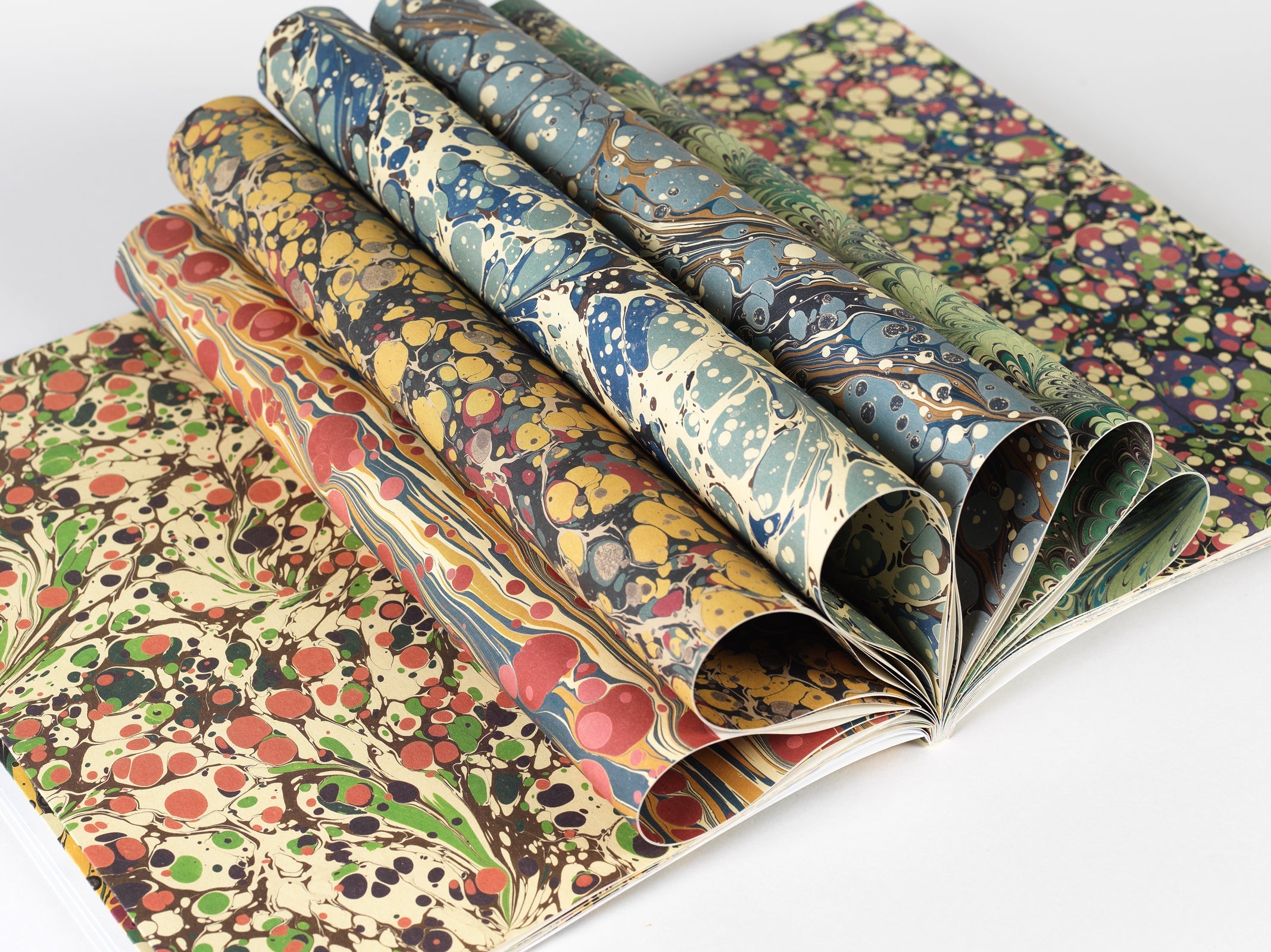 Gift & creative papers - Marbled Paper Designs